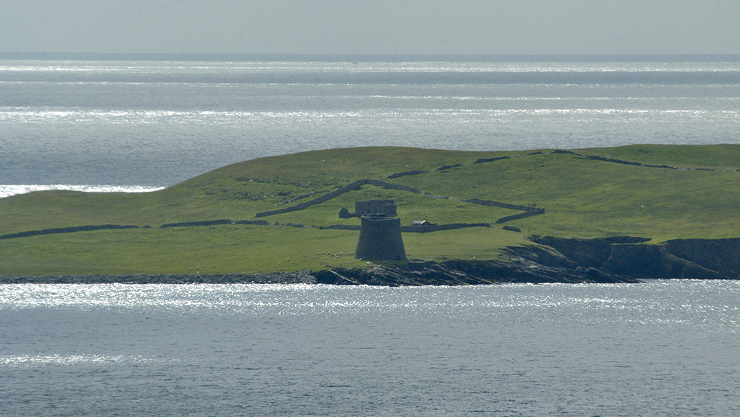 Spotting Mousa Broch from a distance