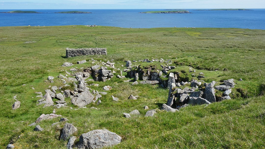 Benie Hoose - a Neolithic site in Whalsay, Shetland